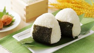 Món cơm nắm Onigiri của Nhật Bản