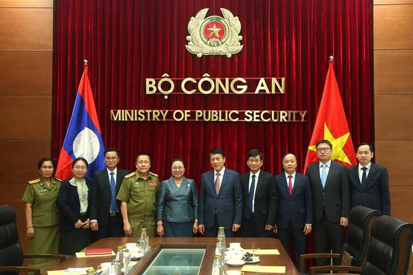 Không ngừng củng cố và phát triển mối quan hệ hữu nghị Việt Nam – Lào