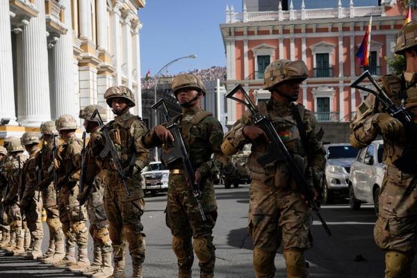 Bolivia bắt giữ 17 sĩ quan quân đội liên quan đến âm mưu đảo chính