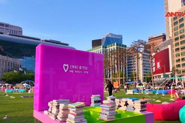 Seoul gieo tình yêu với sách