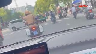 CSGT mở đường cho xe chở trẻ sơ sinh đi cấp cứu