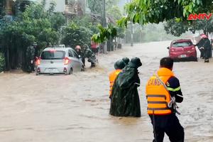 Công an Sơn La ứng trực, hỗ trợ nhân dân khắc phục mưa lũ