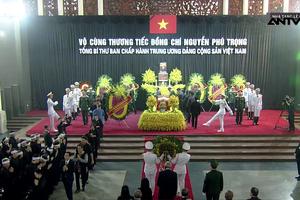 Hướng dẫn nhân dân vào viếng Tổng Bí thư Nguyễn Phú Trọng 