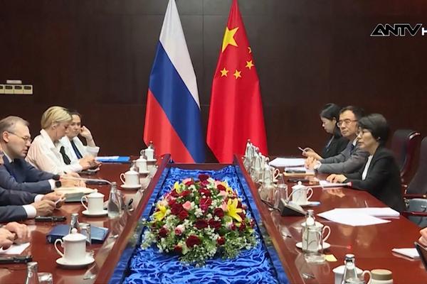 Ngoại trưởng Nga hội đàm với Bộ trưởng Ngoại giao Trung Quốc và Lào
