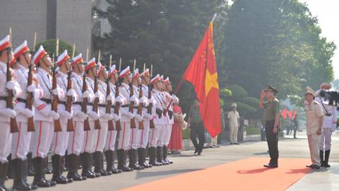 Bộ trưởng Lương Tam Quang: Thúc đẩy mạnh mẽ chuyển đổi số gắn với xây dựng "học viện thông minh"