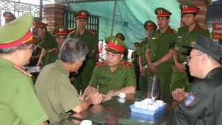 Về với vòng tay gia đình và đồng đội