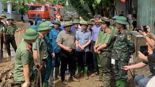 Công an tỉnh Yên Bái tích cực giúp dân khắc phục hậu quả mưa lũ