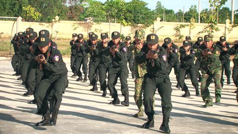 "Lá chắn thép" trấn áp, chặn đứng tội phạm