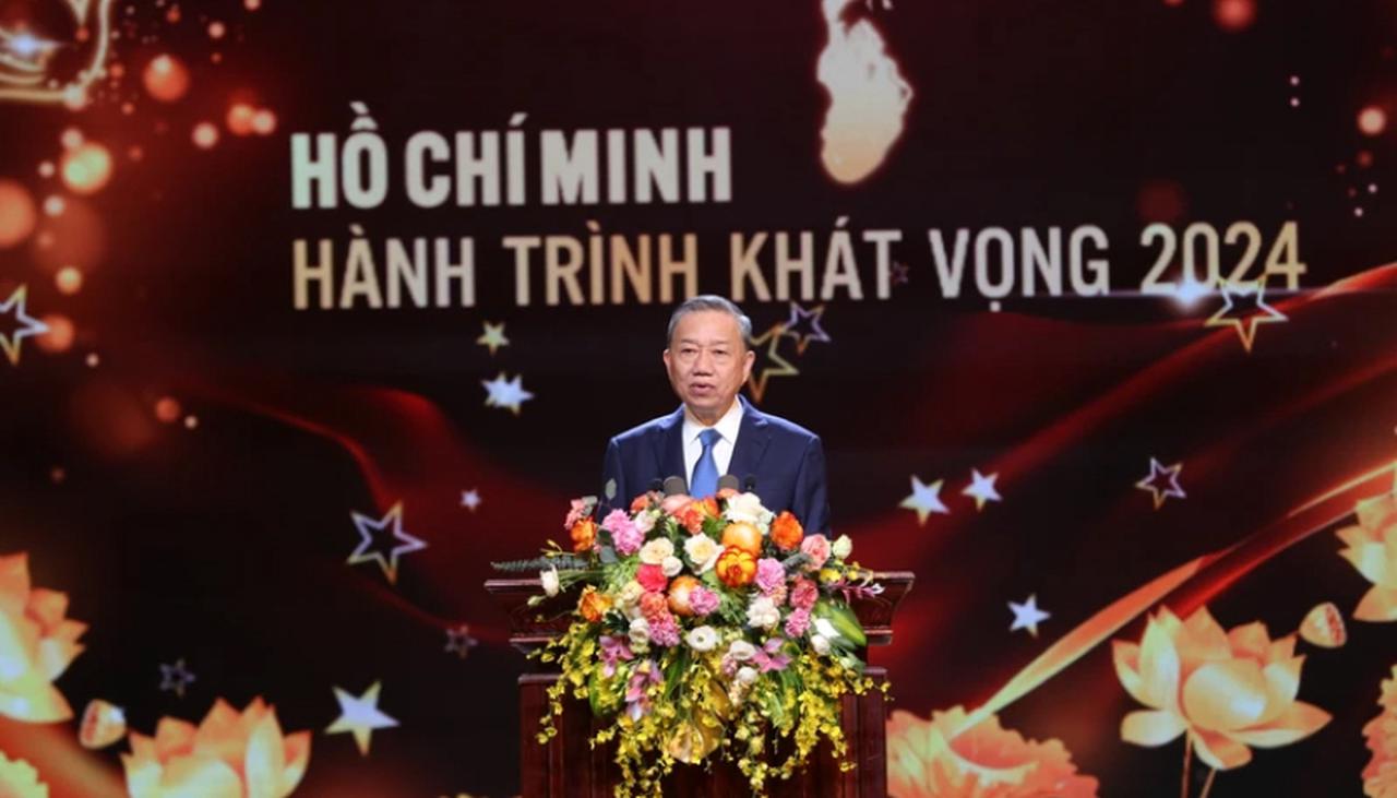 Hồ Chí Minh - Hành trình khát vọng 2024: Đổi mới và phát triển