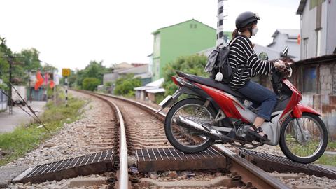 Đóng lối đi tự mở - "điểm đen" tai nạn đường sắt