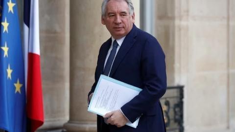 Tân Thủ tướng Pháp Francois Bayrou đối mặt thách thức nợ công