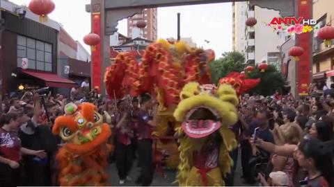 Hàng nghìn người Argentina ăn mừng Tết Nguyên đán