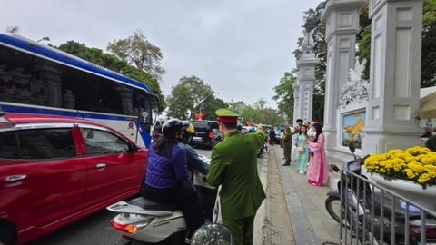 Công an Hà Nội nỗ lực đảm bảo an ninh trật tự lễ hội đầu xuân