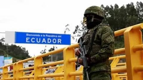 Ecuador tạm đóng cửa biên giới với Colombia và Peru