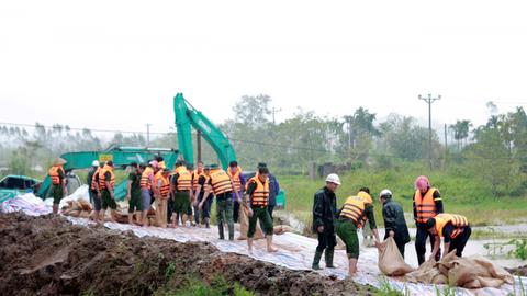 Chủ động ứng phó với diễn biến áp thấp nhiệt đới trên Biển Đông