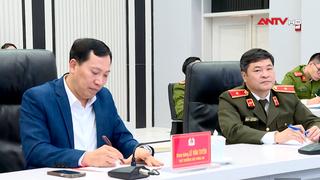 Trung tướng Lê Văn Tuyến kiểm tra vận hành hệ thống Cảnh báo sự cố cháy, nổ, tai nạn