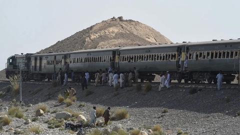 Khó khăn trong việc giải cứu con tin trên đoàn tàu tại Pakistan 