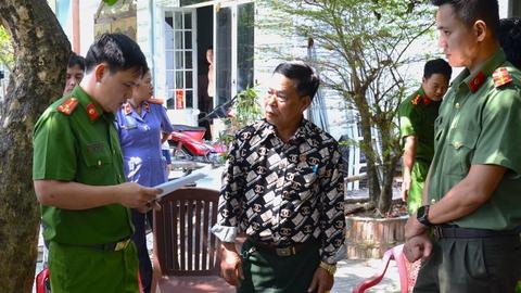 Bắt đối tượng lợi dụng các quyền tự do dân chủ xâm phạm lợi ích của tổ chức, cá nhân