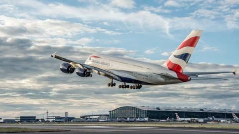 Sân bay Heathrow mở cửa trở lại sau sự cố mất điện chưa từng có