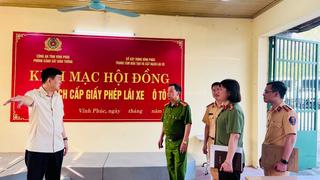  Công an tỉnh Vĩnh Phúc tổ chức kỳ sát hạch lái xe ô tô đầu tiên