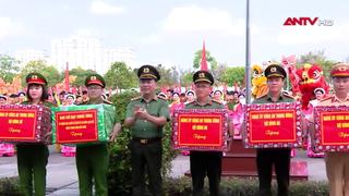 Xây dựng hình ảnh đẹp người chiến sĩ CAND chung hội non sông