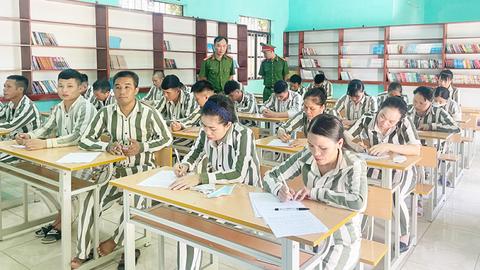 Làm tốt công tác tái hòa nhập cho người được đặc xá