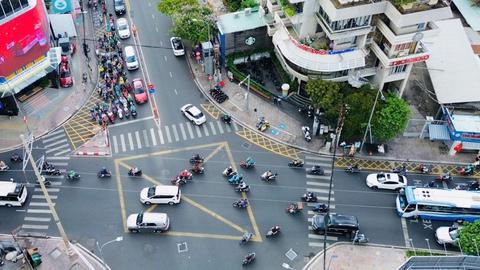 TPHCM tăng hiệu quả giao thông với vạch mắt võng