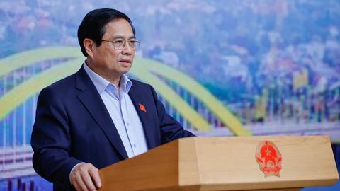 Phát triển hạ tầng giao thông trên tinh thần “chỉ bàn làm, không bàn lùi”