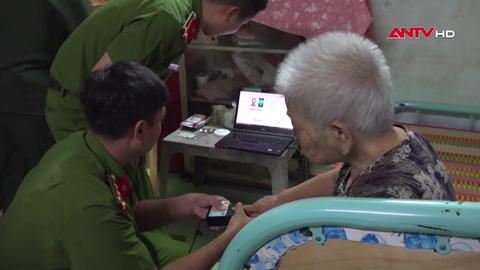 Công an tỉnh Trà Vinh thu nhận mẫu ADN của thân nhân liệt sĩ chưa xác định danh tính