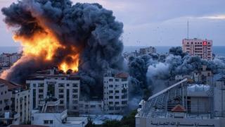 Israel tiếp tục không kích vào Gaza