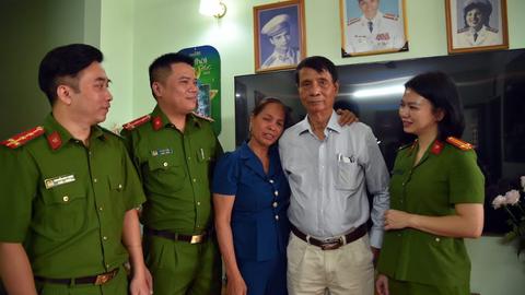 Cuộc đoàn tụ xúc động sau 57 năm nhờ dữ liệu dân cư
