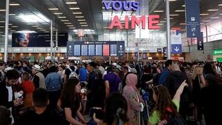 Sân bay lớn thứ 2 của Paris tiếp tục bị gián đoạn
