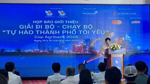 Hơn 6.000 người tham gia Giải đi bộ - chạy bộ 'Tự hào Thành phố tôi yêu' 
