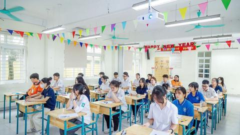 Học sinh Hà Nội ôn tập nước rút chuẩn bị kỳ thi tuyển sinh vào 10