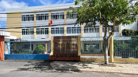 Bắt nguyên Phó giám đốc Sở Văn hóa - Thể thao và Du lịch tỉnh Bến Tre