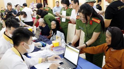 Thu nhận mẫu ADN thân nhân liệt sĩ trên địa bàn Bắc Ninh