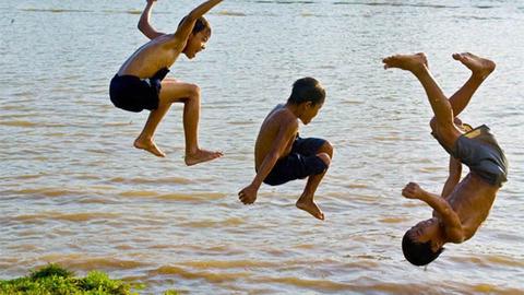 Cảnh báo đuối nước