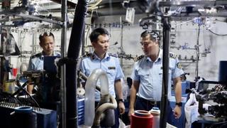 Phát hiện xưởng sản xuất tất giả nhãn hiệu nổi tiếng 