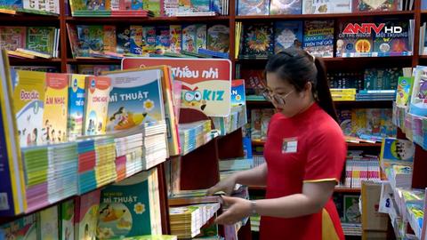 Chuẩn bị sẵn sàng nguồn sách giáo khoa cho năm học mới