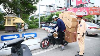 Hà Nội mạnh tay xử lý xe tự chế chở hàng cồng kềnh