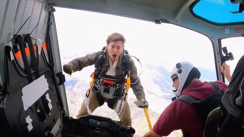 Ngôi sao điện ảnh Tom Cruise lập kỷ lục thế giới