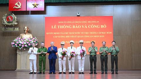 Chủ tịch nước Lương Cường trao quyết định thăng cấp bậc hàm Thượng tướng với 3 Thứ trưởng Bộ Công an