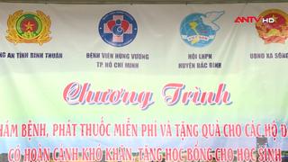 Khám bệnh, cấp phát thuốc miễn phí và tặng quà cho người dân
