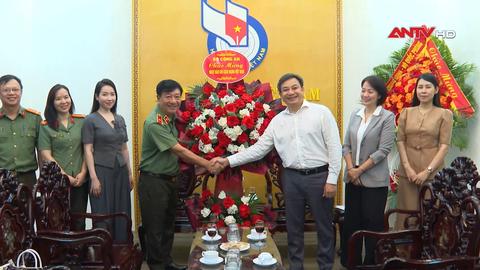 Lãnh đạo Cục Truyền thông CAND chúc mừng các cơ quan báo chí