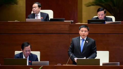 Phiên trả lời chất vấn của Bộ trưởng Bộ Tài chính