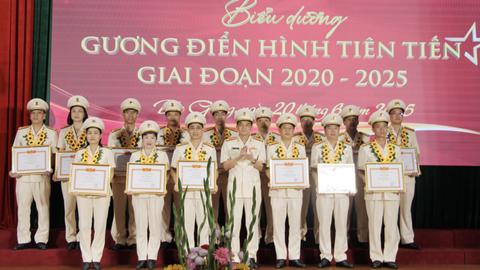 Bắc Giang biểu dương 80 điển hình tiên tiến trong phong trào thi đua vì an ninh Tổ quốc