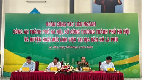 Giám đốc Công an TP. Hà Nội làm việc tại xã La Phù, huyện Hoài Đức
