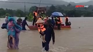 Mưa lớn gây ngập úng nặng tại nhiều địa bàn Thái Nguyên 