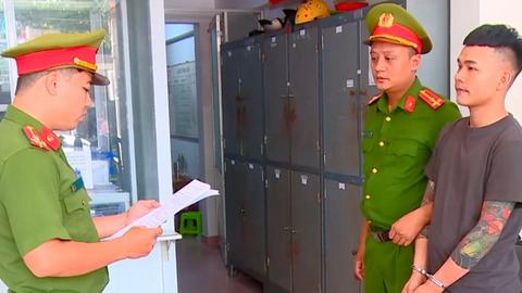 Tạm giữ hình sự nam bệnh nhân hành hung nhân viên y tế