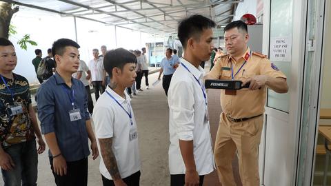 Công an Hà Nội sát hạch cấp giấy phép lái xe ô tô từ 24/6